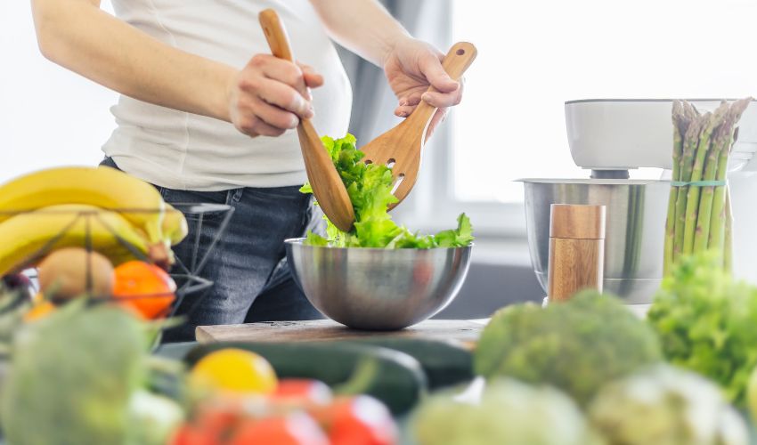 Top 10 Must-Have Kitchen Tools for Home Cooks: A Guide to Essential Equipment